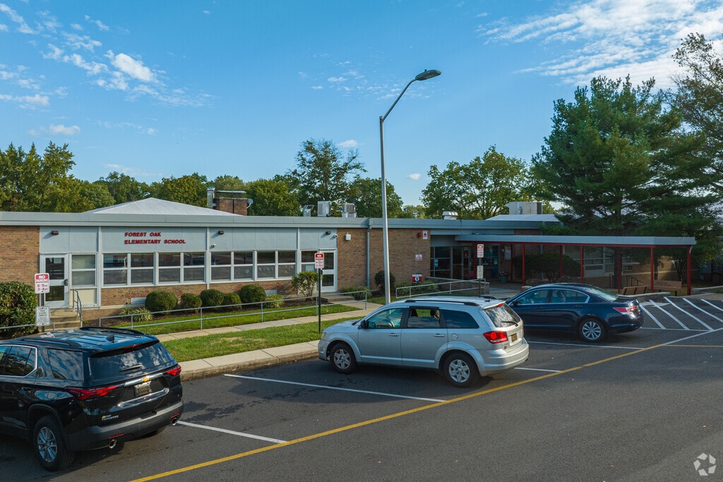 Forest Oak Elementary School hosts Eastern Newark students in grades K-5.
