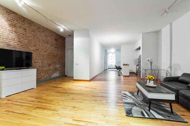 85 W Broadway unit FL3-ID1039016P, New York, NY 10007 - photo 7