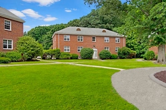 20 Middlesex Cir, Waltham, MA 02452