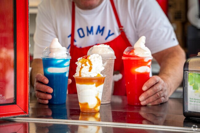 Deri Delite in Aurora serves ice cream sundaes, shakes, and malts.