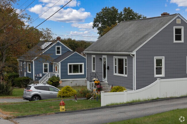 Ranch homes comprise a good portion of smaller housing options in South Fitchburg.