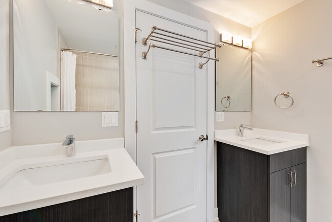 1337 W. Walton, Chicago, IL 60642 - photo 3