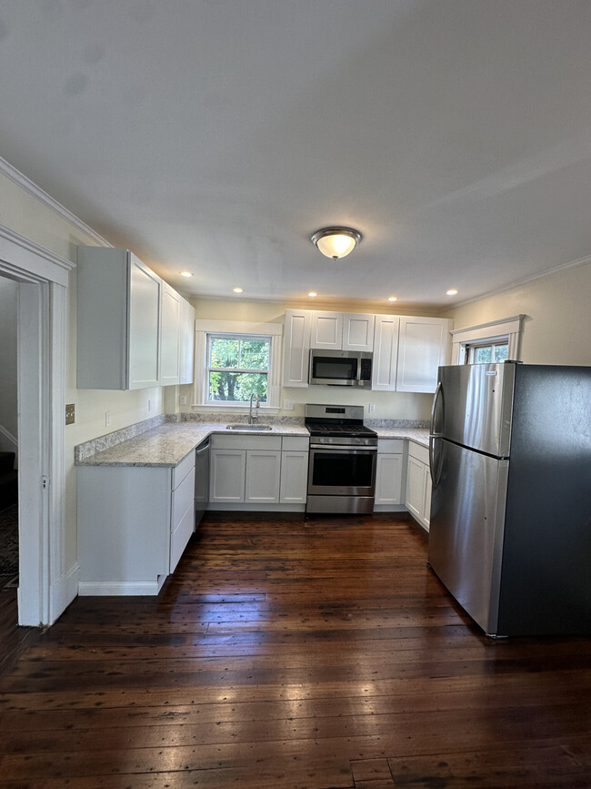 15 Desmond Rd, Malden, MA 02148