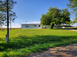 8908 E Cannonsville Rd, Vestaburg, MI 48891