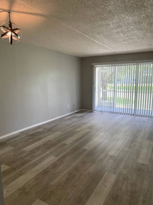 Sunquest Apartments 1745 6th Ave SW, Vero Beach, FL