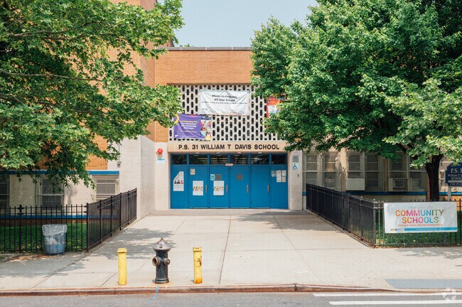 PS 31 William T Davis