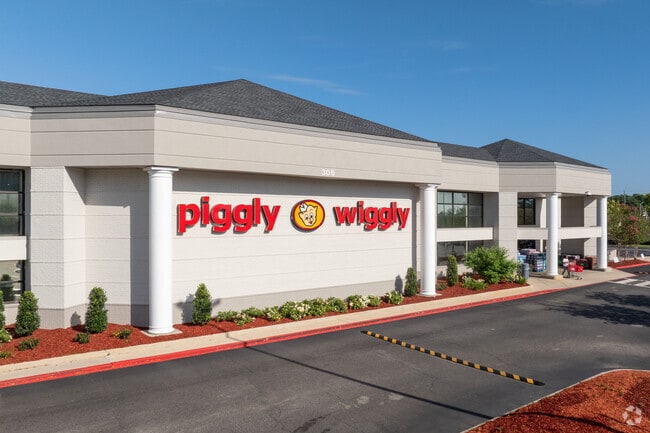 Berkleigh has an assortment of grocery stores such as the Piggly Wiggly.
