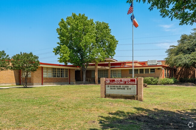 Arlington students have the opportunity to attend Bess Rankin Elementary School.