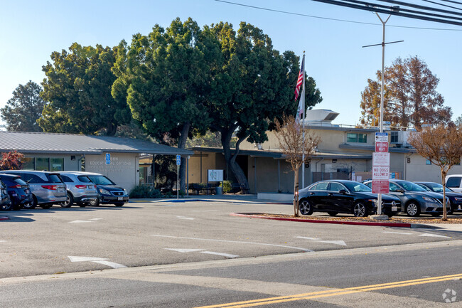 Wilson Alternative School is a highly rated school in Santa Clara.