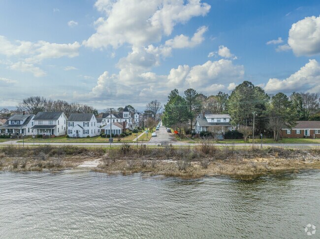 Homes on the Elizabeth River bank in Port Norfolk.