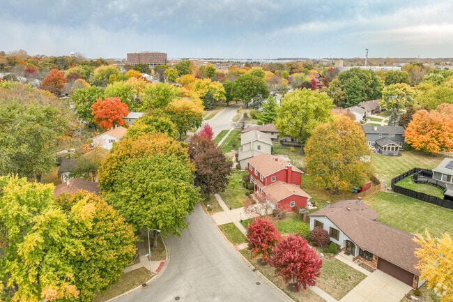 Century Oaks West offers a pedestrian-friendly residential landscape.