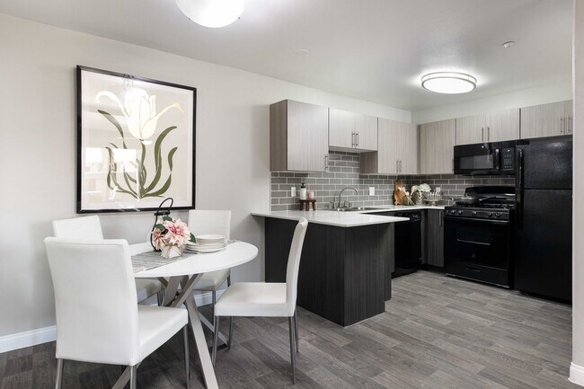 Amara Spring Valley, Las Vegas, NV 89103 - photo 6