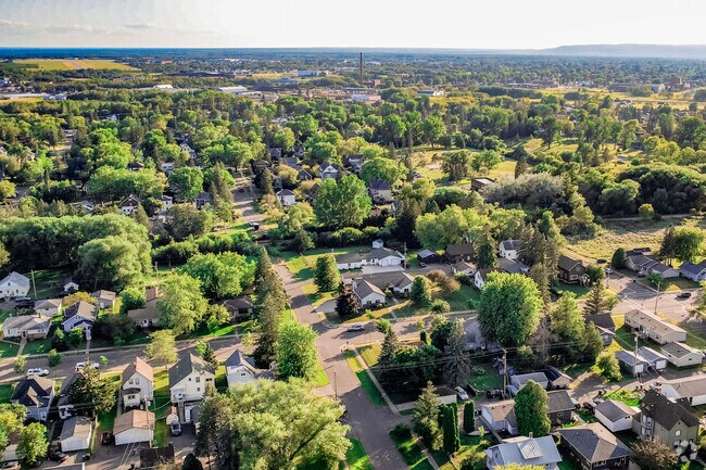 Central Park Superior has easy gridded streets with many trees.