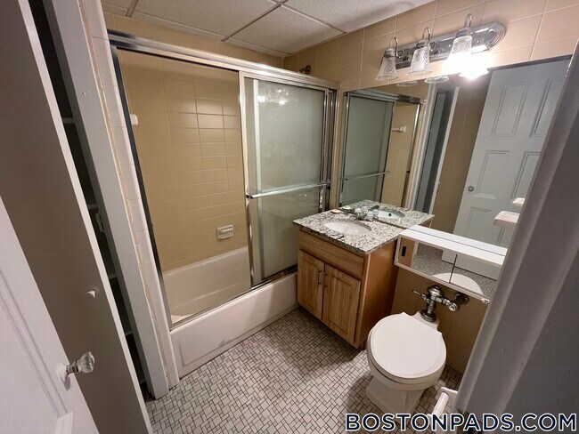 62 Boylston St unit 412A, Boston, MA 02116 - photo 7