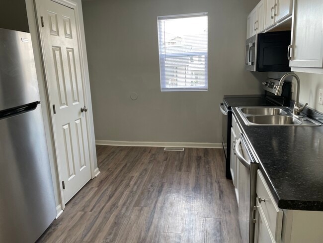 Beech Front Apartments, Morgantown, WV 26505 - photo 6