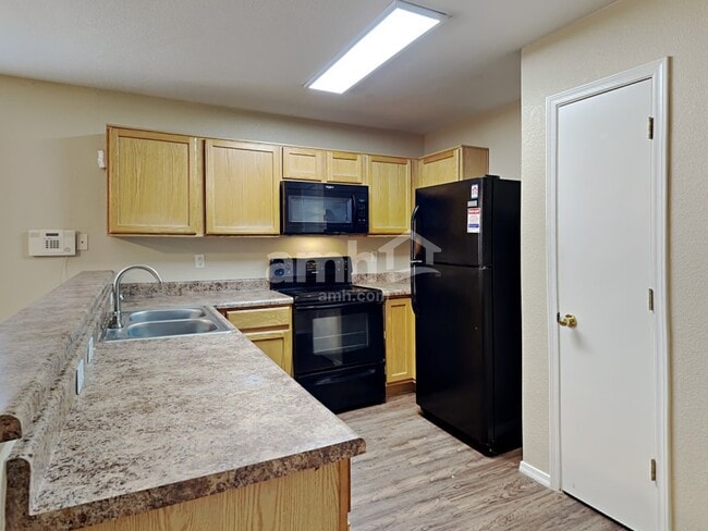 7033 E Mitchell Flyer Rd, Tucson, AZ 85730 - photo 3