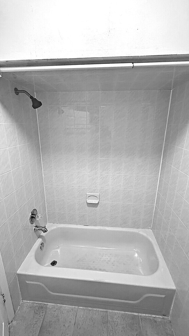 71 Hartford St unit 2, Newark, NJ 07103 - photo 7