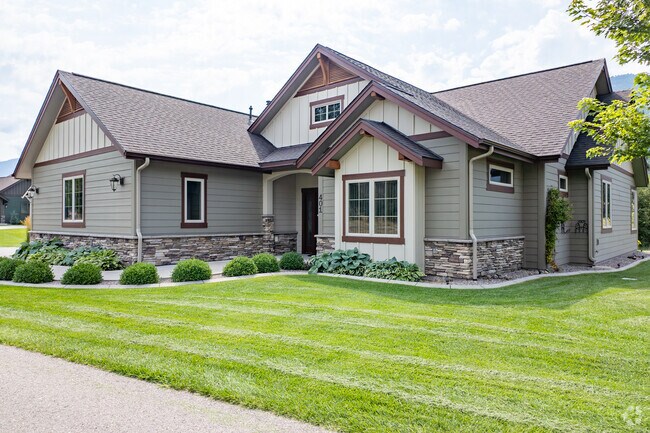 There many new traditional homes in Marshall Canyon.