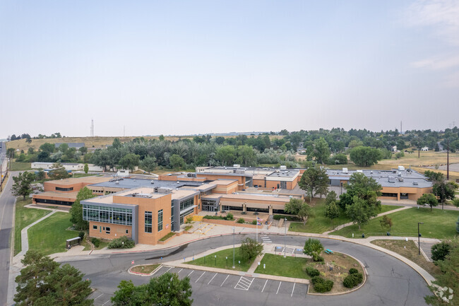 At Boulder Universal, students access online courses with in-person labs and community events.