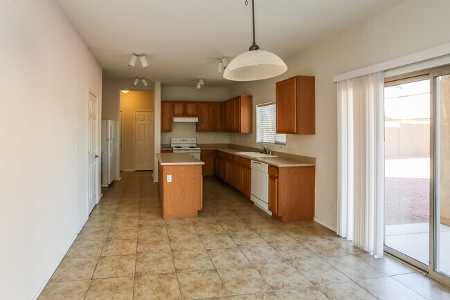 9420 W Hubbell St, Phoenix, AZ 85037 - photo 6