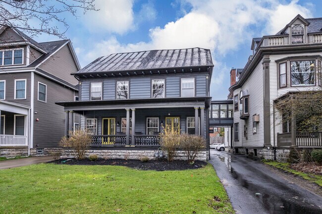 349 Elmwood Ave unit 2, Buffalo, NY 14222 - photo 3