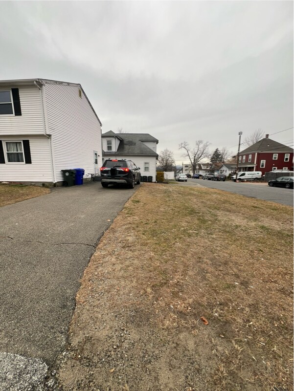 56 Hall St, Manchester, NH 03103 - photo 3