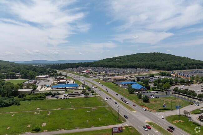 Travelers use highway 231 to get to Huntsville and Interstate 565.