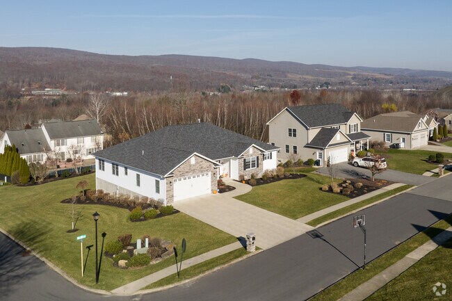 Discover newly built single-family homes offering modern comfort in Mayfield, PA.