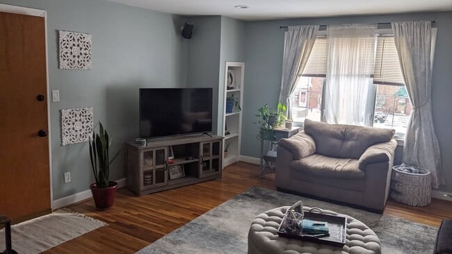 71 Delham Ave unit 3 Bedroom Upper, Buffalo, NY 14216 - photo 3