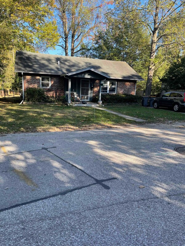 813 S Mitchell St, Bloomington, IN 47401