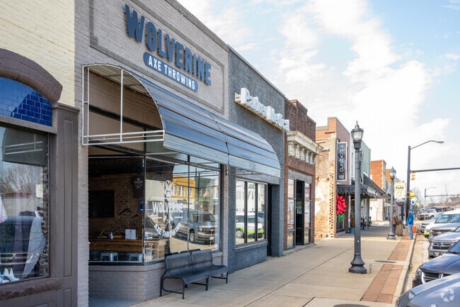Woodruff downtown has very walkable streetscapes.