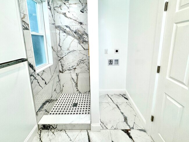 190 Hillside St unit 2, Roxbury Crossing, MA 02120 - photo 7