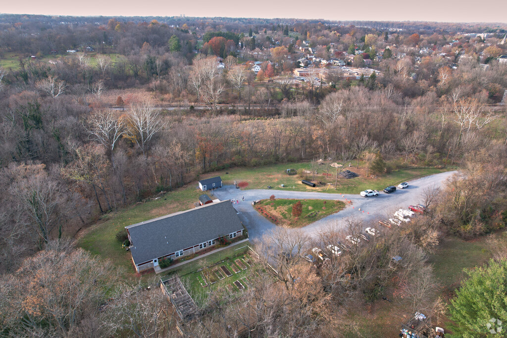 Morgan Academy is a Private School in Shepherdstown, West Virginia.