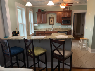 23 Bedlow Ave, Newport, RI 02840