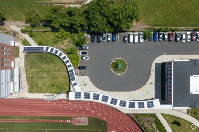 Franklin High on SE Woodward St in Portland uses solar panels to help power the school.