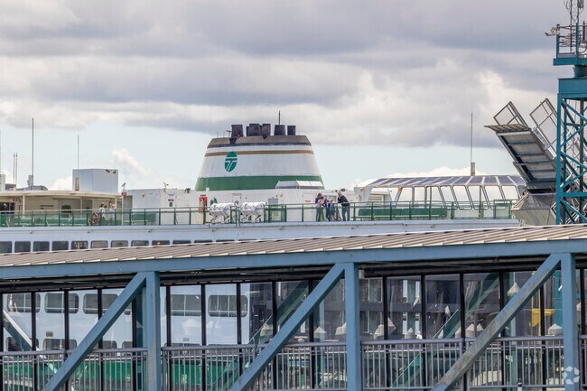 Grab the next ferry to Seattle in Downtown Bremerton. Only Minutes from Rocky Point.