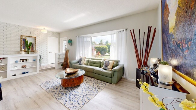 7505 NW 40th Place, Coral Springs, FL 33065 - photo 3