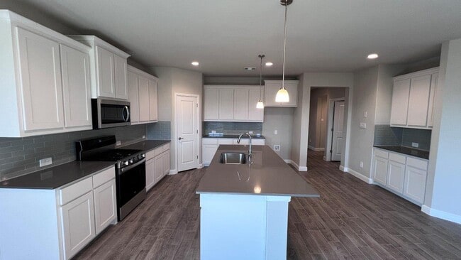 109 Medina Ln, Rhome, TX 76078 - photo 3