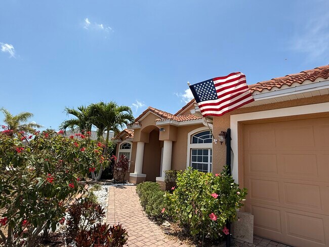 409 SW 8th St, Cape Coral, FL 33991 - photo 7