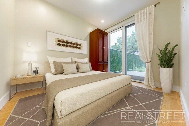 1135 St Marks Ave unit 1B, New York City, NY 11213 - photo 3