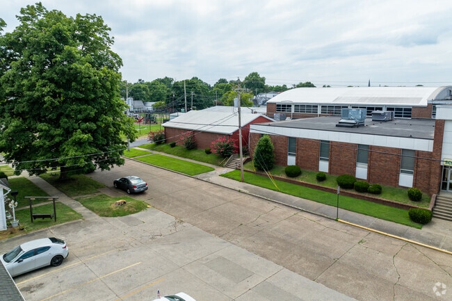 The student population of Holy Name of Jesus Catholic School is 324.