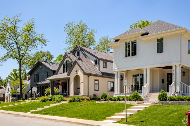 Bringing the community into today’s time are new traditional-style homes built in recent years.