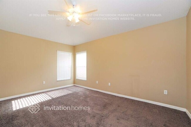 12720 Lake Vista Dr, Gibsonton, FL 33534 - photo 7