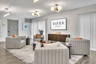 333 Neringa Ln, Hobart, IN 46342