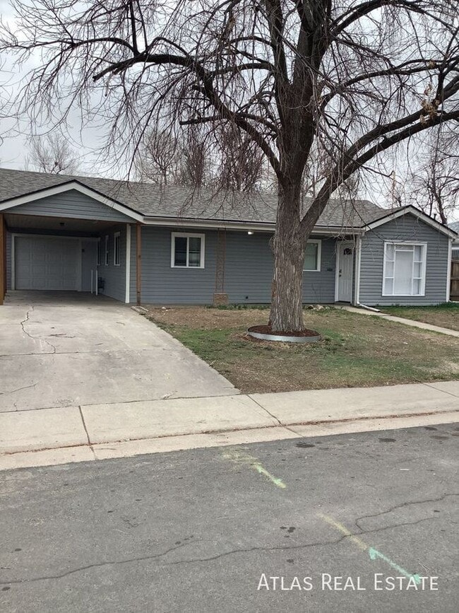 1280 Wheeling St, Aurora, CO 80011