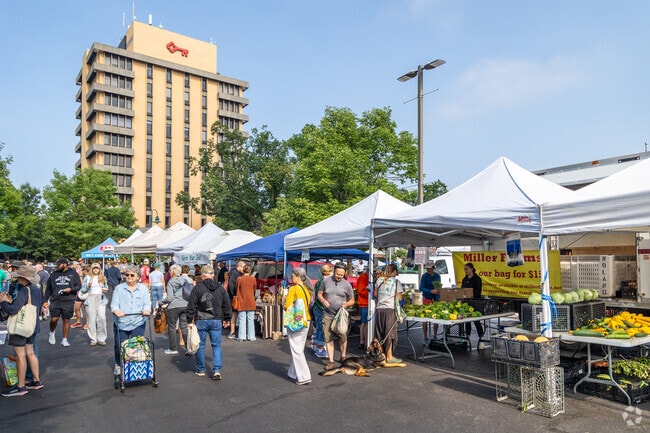 Old Town West is just blocks from downtown and its attractions.