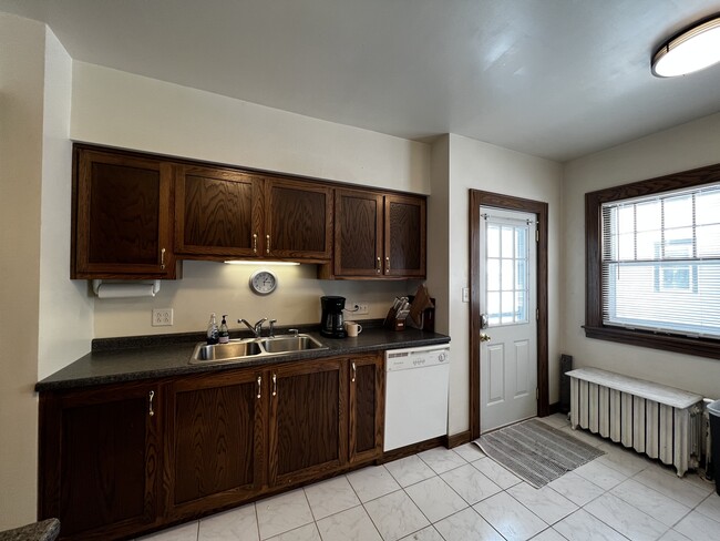 819 10th Ave N, Fargo, ND 58102 - photo 5