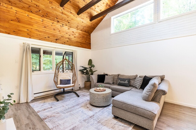 36 Venable Rd, Harrisville, NH 03450 - photo 2