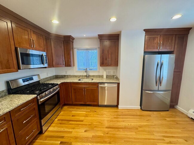 48 Dane St unit 1, Somerville, MA 02143 - photo 2