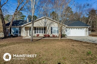 69 Willow Ridge Dr, Hampton, GA 30228